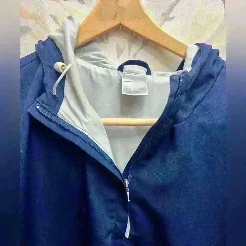 Nike Men’s Quarter-Zip Lightweight Navy Blue Jacket, Size M, Runs Large - Picture 6 of 8